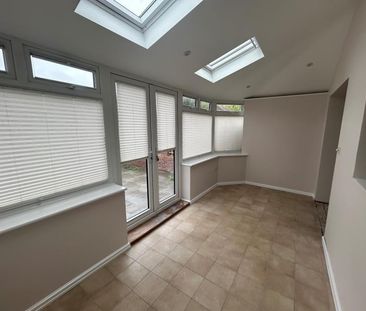 Bowers Close, Guildford - 3 bedrooms Property for lettings - Seymours - Photo 6