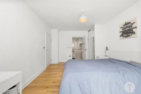 3 bedroom flat to rent - Photo 2