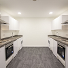 1 bedroom in a flat share to rent - Photo 2