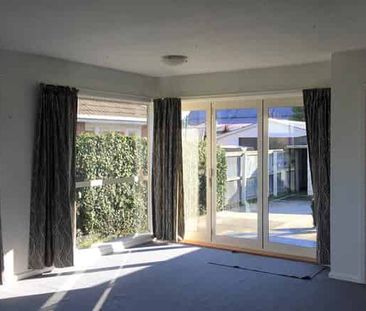 Sunny 3 bedroom family home - Photo 3