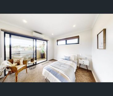 Stunning Family home! - Photo 4