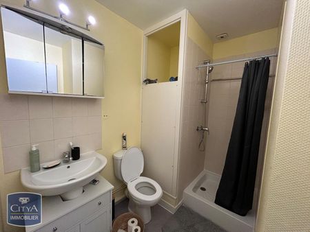 Location Appartement 1 pièce 19m² DAMIGNY 61250 - Photo 3