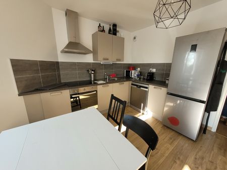 Location Appartement 3 pièces 62m² VALENCIENNES 59300 - Photo 5