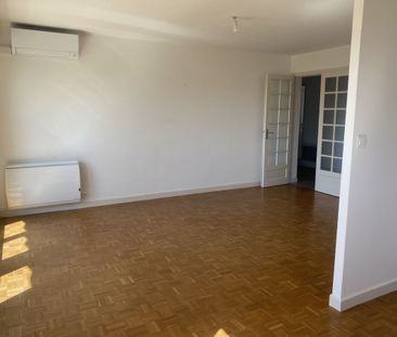 Location Appartement 3 pièces 82m² ALBI 81000 - Photo 3