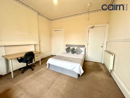 3 bedroom flat to rent - Photo 3