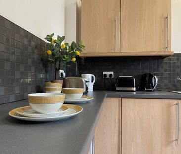 1 bedroom in a house share to rent - Photo 1