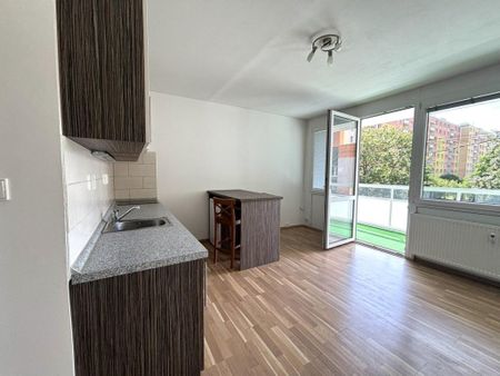 Pronájem bytu 1+kk 27 m2 - Fotografie 4