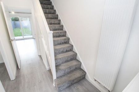 2 bedroom terraced house to rent - Photo 3