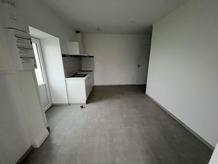 Location Appartement 2 pièces 34m² - Photo 3
