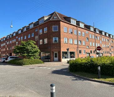 Velindrettet 2-værelses lejlighed i Øgadekvarteret, Aalborg - Photo 3