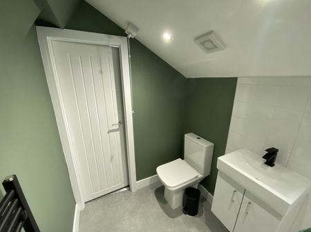 Sheffield Road, Barnsley - Photo 4