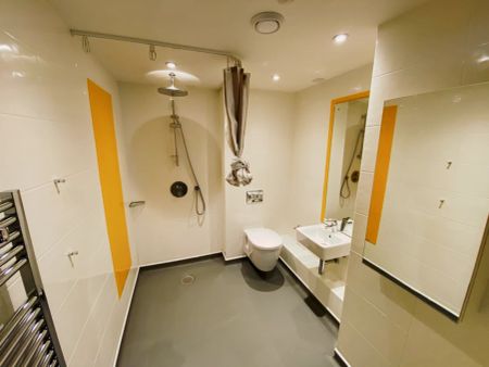 One Bedroom C-L7-L8 - Photo 3