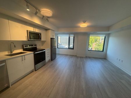 For Lease - 3 Strathgowan Avenue Unit# 313, Toronto, Ontario - Photo 2