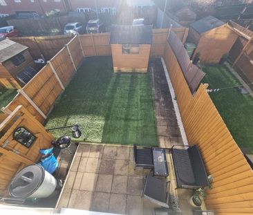 2 bedroom terraced house to rent - Photo 4