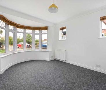 Highfield Close, Blean, CT2 - Photo 1