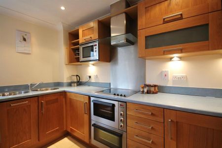 2 bedroom apartment to rent - Photo 4