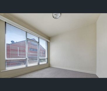 7/11 Raleigh Street, Windsor, Vic 3181 - Photo 2