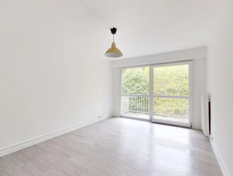 Location Appartement 3 pièces à Évry-Courcouronnes - Photo 2