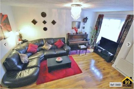 4 bedroom terraced house to rent - Photo 2
