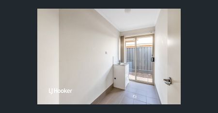 Quiet & Convenient Location Living! - Photo 2