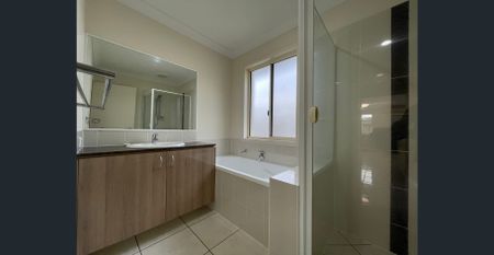 Take advantage of the walking tracks at your back door and nearby beaches! - Photo 2