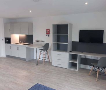 Premium Studio (L Shaped) - Photo 2