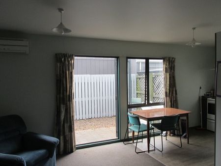1 ROOM FOR RENT STUDENT ACCOMMODATION - Photo 2