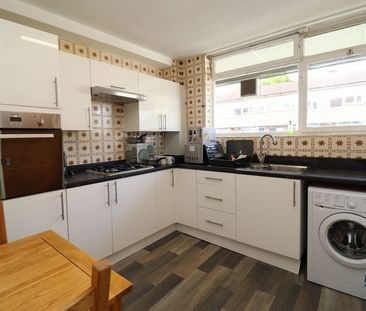 Room in a Shared Flat, Laxfield Court, E8 - Photo 6