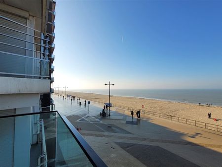 Nieuwbouwappartement met frontaal zeezicht - Photo 4