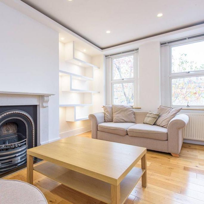 2 bedroom flat to rent - Photo 1