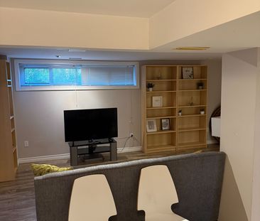 For Lease - 2402 Belyea Street, Oakville, Ontario - Photo 3