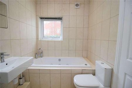 Kings Road, Westcliff-on-sea, Essex, SS0 - Photo 2