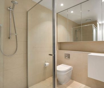 Fully Furnished One Bedroom Apartment with Private Courtyard - Photo 4