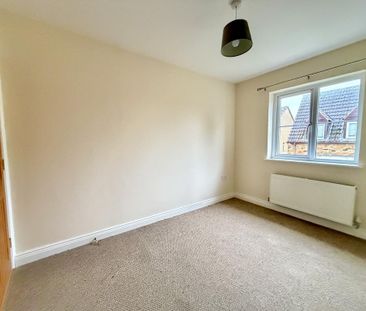 3 bedroom link detached house to rent - Photo 2