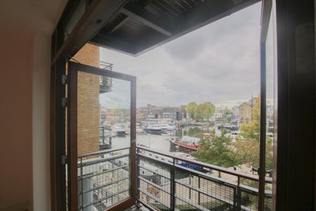 Shearwater Court,London, e1w - Photo 3