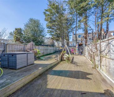 4 bedroom terraced house to rent - Photo 6