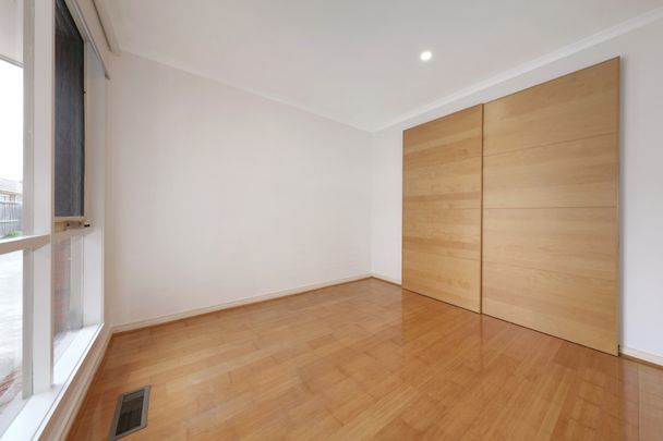 3/17 Uonga Rd, Bentleigh VIC 3204 - Townhouse For Rent | Domain - Photo 1