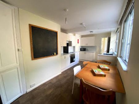 6 bedroom terraced house to rent - Photo 3
