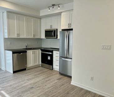 For Lease - 24 Lytham Green Circle Unit# 15, Newmarket, Ontario - Photo 3