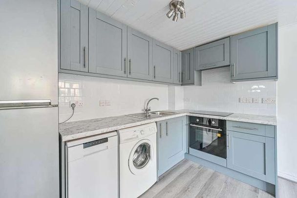 Nickelby Close, Thamesmead, SE28 - Photo 1