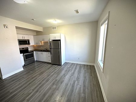 For Lease - 130 Dunlop Street Unit# 203, Barrie, Ontario - Photo 3