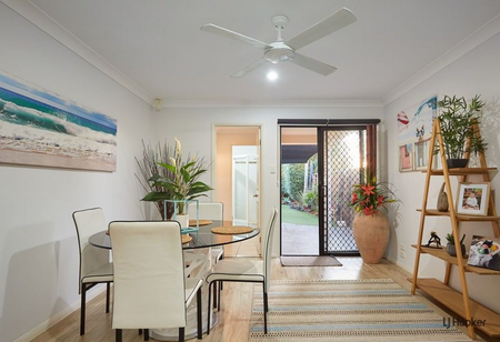 Stylish Coastal Living in a Prime Miami Location - Photo 3