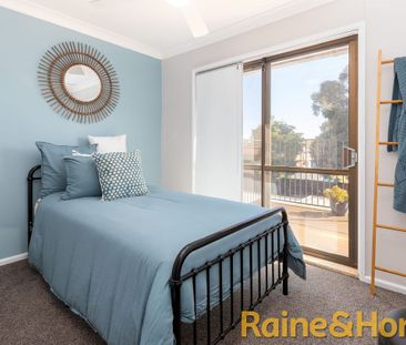 Large Family Home - Photo 3