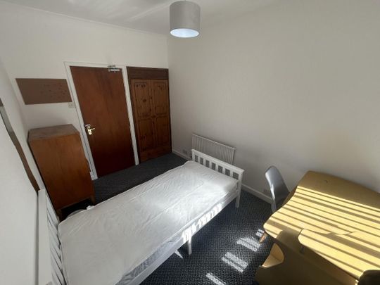 Wood Road, Treforest - Photo 1