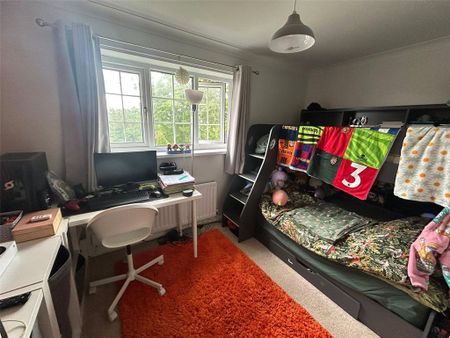 2 bedroom semi-detached house to rent - Photo 2