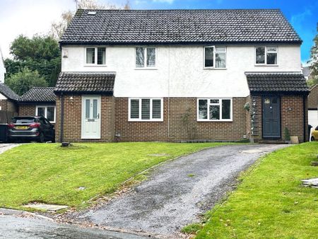 3 bedroom semi-detached house to rent - Photo 5