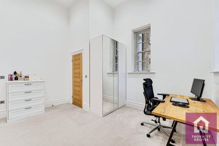 3 bedroom flat to rent - Photo 5