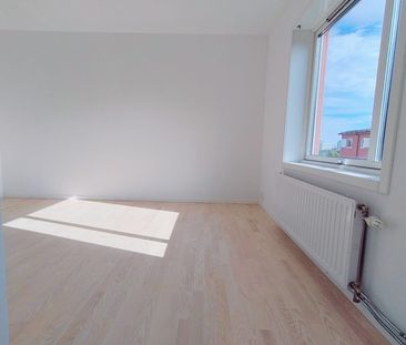 Bjursätragatan, Bandhagen - Photo 2