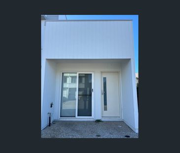 17b/9 Diamond Ave, Kallangur, Qld 4503 - Photo 5