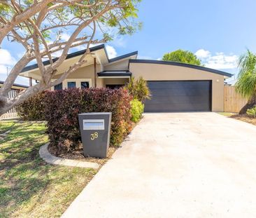 38 Whitehaven Drive, Blacks Beach - Photo 6